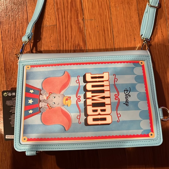 Loungefly Disney dumbo convertible backpack NWT - Picture 2 of 4